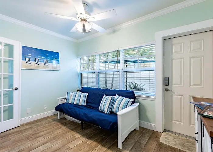 Gorgeous Coastal Barefoot Indian Shore Clearwater Beach