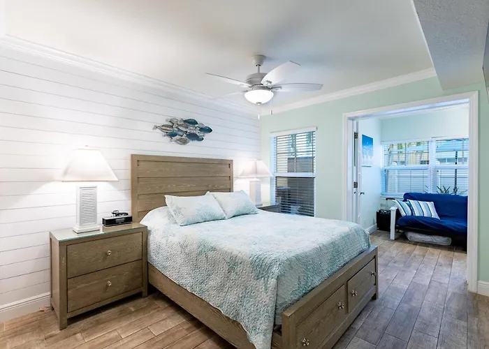 Gorgeous Coastal Barefoot Indian Shore *